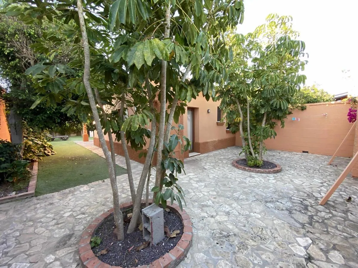 Chalet Casa Con Jardin Privado Y Piscina Compartida Villa Cadiz